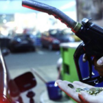 De ce au explodat prețurile la carburanți?Autoritățile dau asigurări că prețurile scad în curând