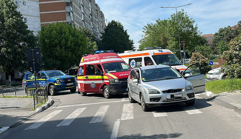 FOTO. ACCIDENT în RÂMNICU VÂLCEA. Pieton lovit de mașină…