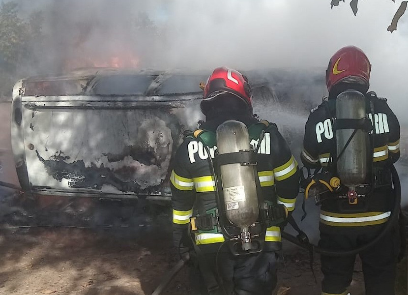 8FB730A1-3B0C-4B14-AB9C-02295819D86C