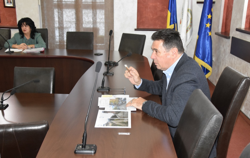 31B1AE8B-8E6C-4C84-8347-F11F8F3EB1C7