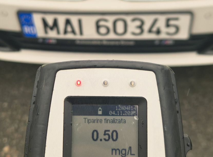 CC9B9DD8-2D30-48F9-85D7-594F6B02C679