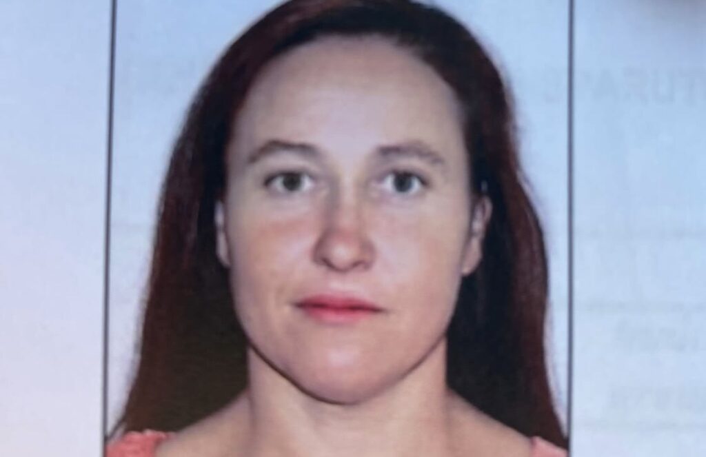 1c668871-d07f-4dc8-ba56-d24034179739