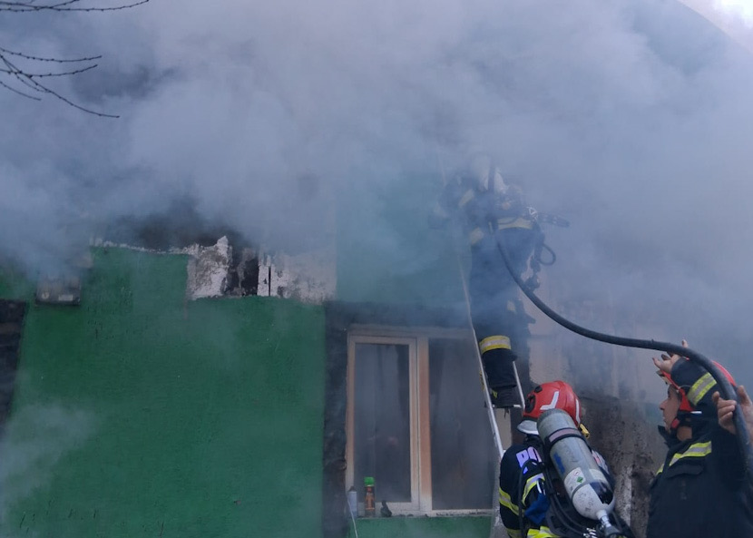 5E5FE147-B681-424C-9E15-E9686F8F3EC4