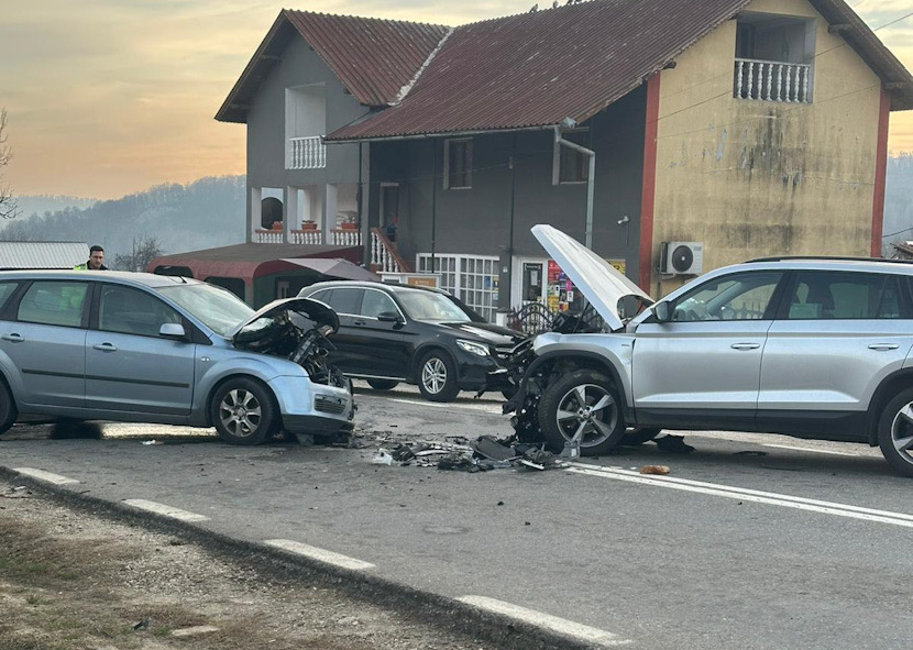 A9E7E2DC-60CD-473D-9A41-CF2FE7EEEECE