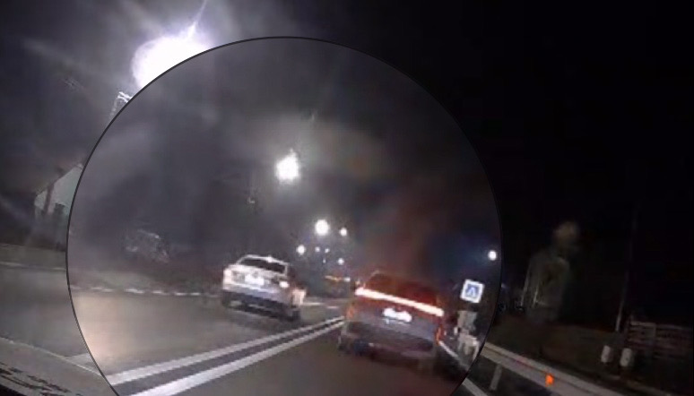 7CDBF86E-FDEC-4FCA-8691-F88AC1E32E0F