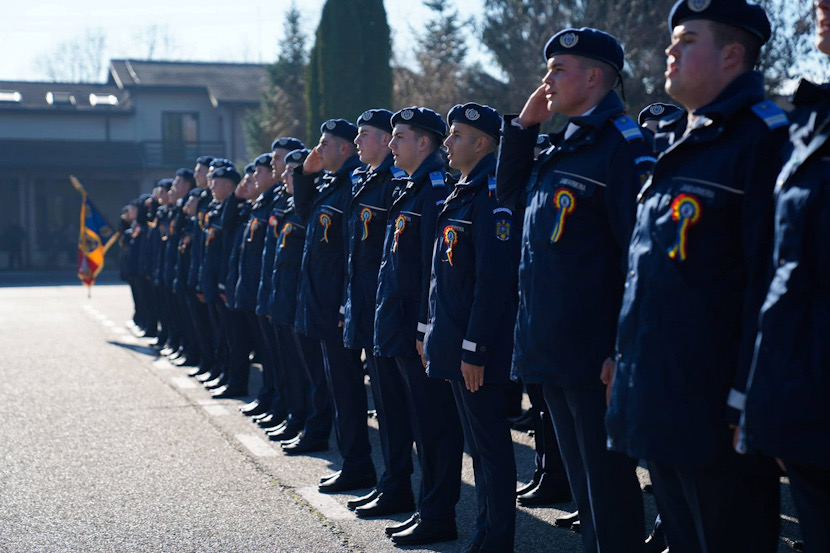 7FEA17E3-8600-48B8-9B4C-40F861F5DC67