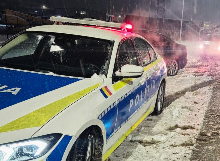 B38EEFCE-F78D-438C-B995-AE4A760F1F0D