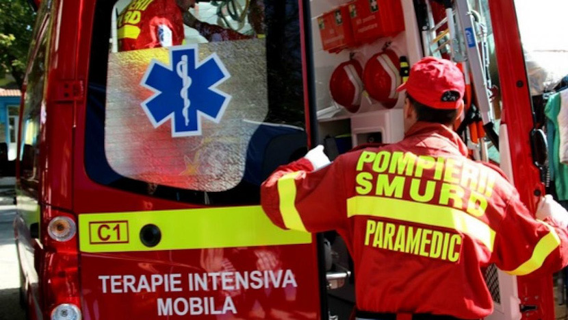 NEWS ALERT. Accident la Mănăstirea Frăsinei: un bărbat a căzut de pe acoperiș