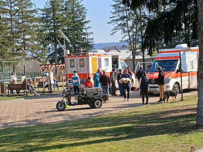 489C4906-F758-4624-821E-4C4A0148AD65