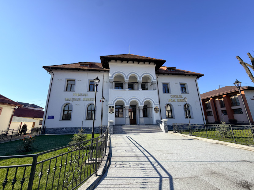 Primărie nouă la Horezu și planuri pentru Casa de Cultură. Proiectele aflate în lucru în oraș depășesc 150 de milioane de euro
