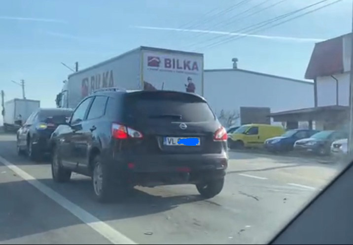 63A6A4B1-9BF5-4952-B187-A6530C6FA8C0