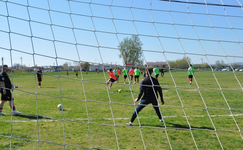 A11DE574-4C6A-46C7-A219-C37E3D748D2E