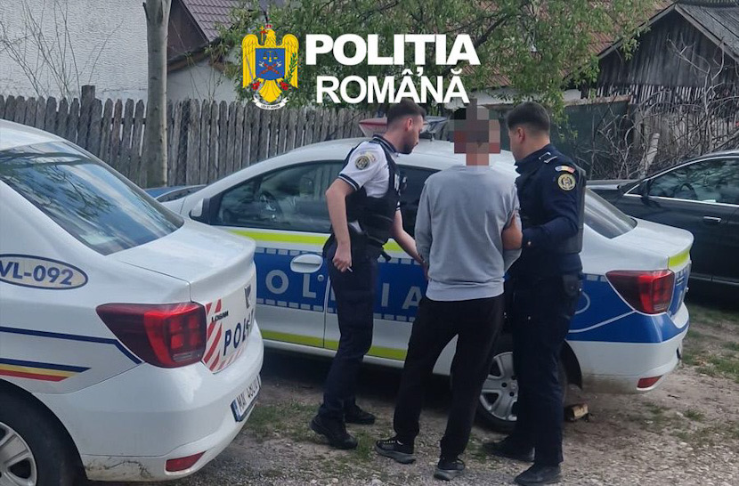 9443FBE4-EF3A-42AA-83C7-CB0EEEC289AE