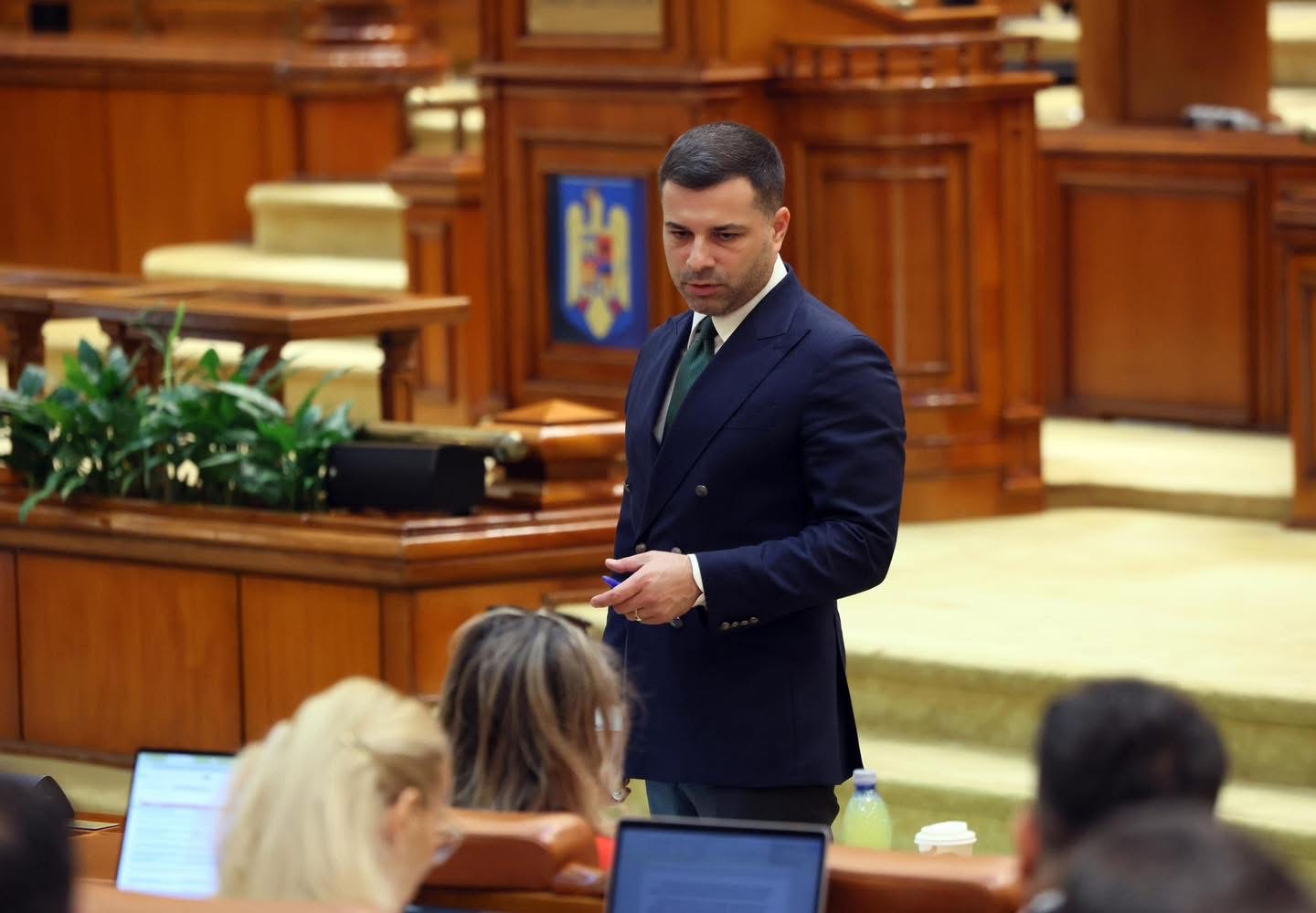 Deputatul Vâlcea Ștefan Ovidiu Popa atacă Guvernul Bolojan: „100 de zile în care România a mers din rău în mai rău”
